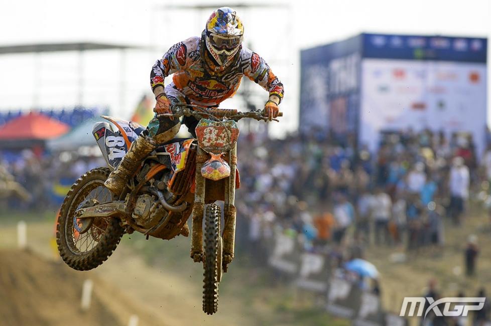 Jeffrey Herlings went 1-1 in MX2 for the overall.