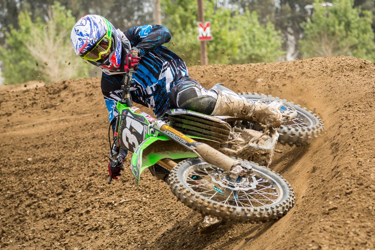 Racer X Films: Bogle & Davalos SX Practice