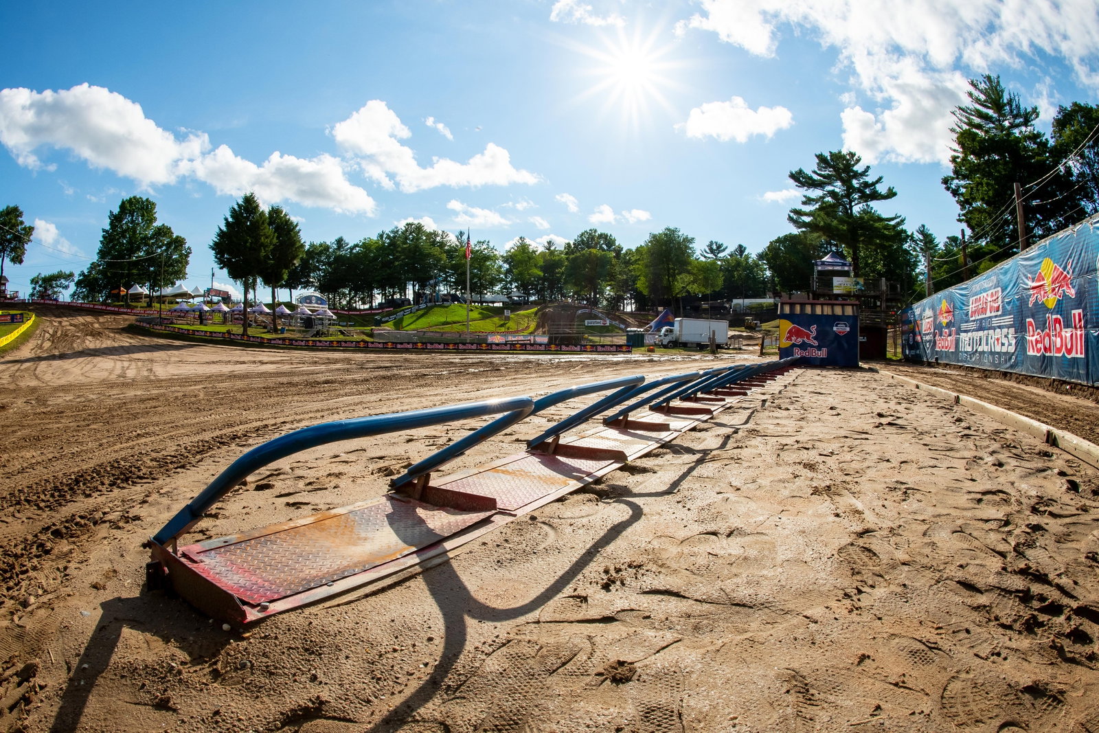 Race Day Feed: Southwick