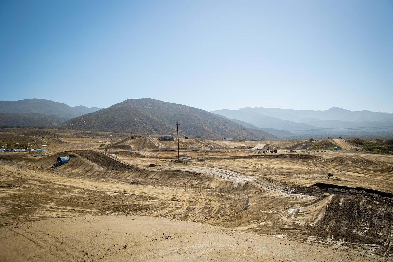 Race Day Feed: Fox Raceway 1