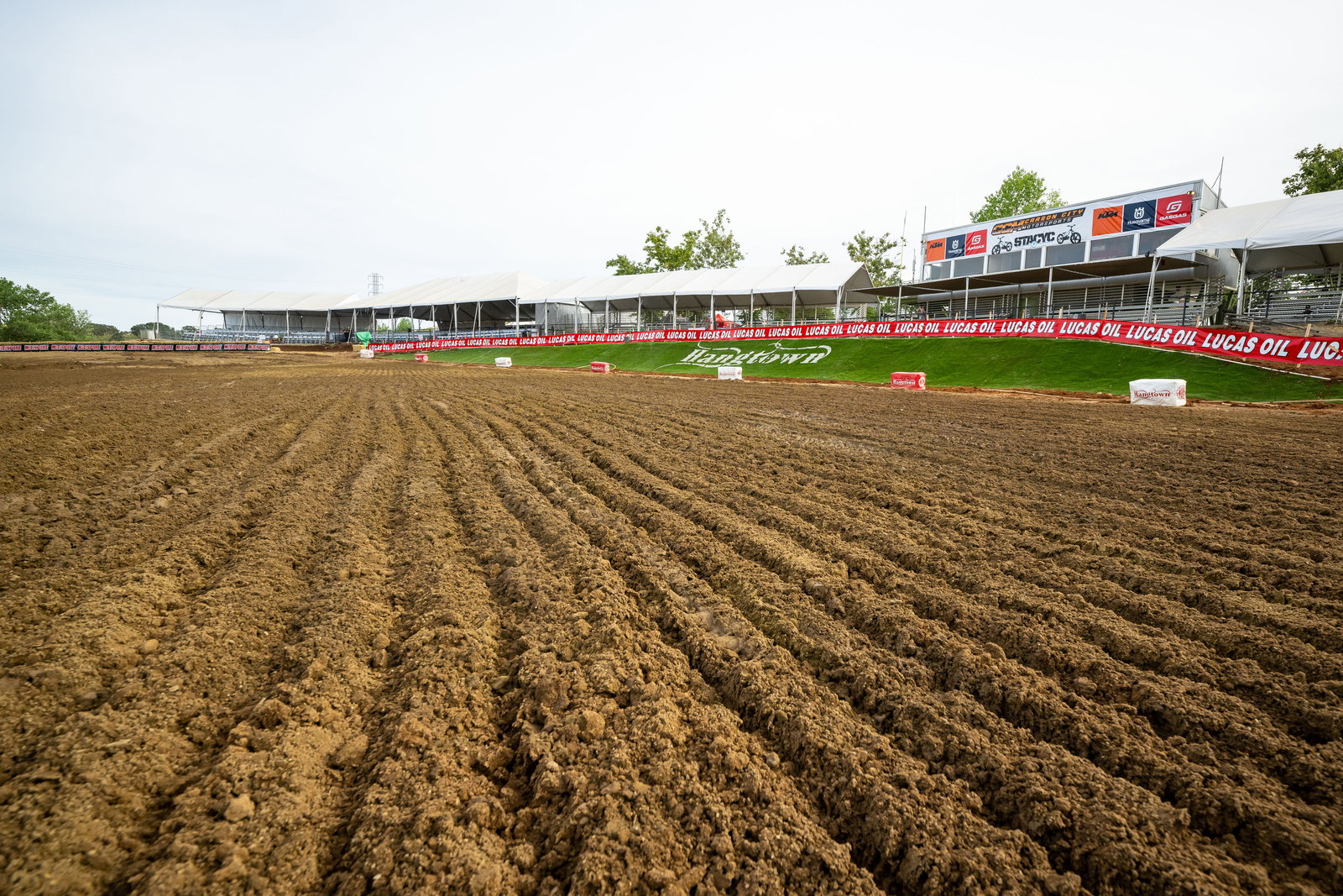 Race Day Feed: Hangtown