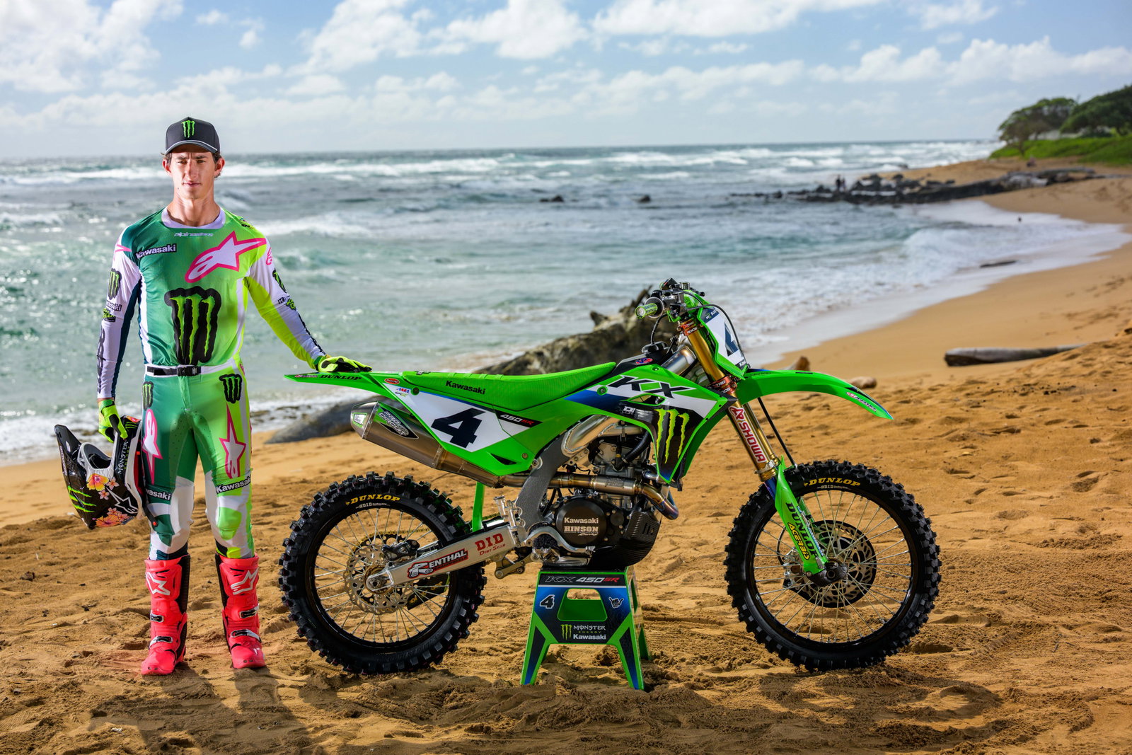 SEXTON_2025_HAWAII_MONSTER_OCTOPI__RJS8478.NEF