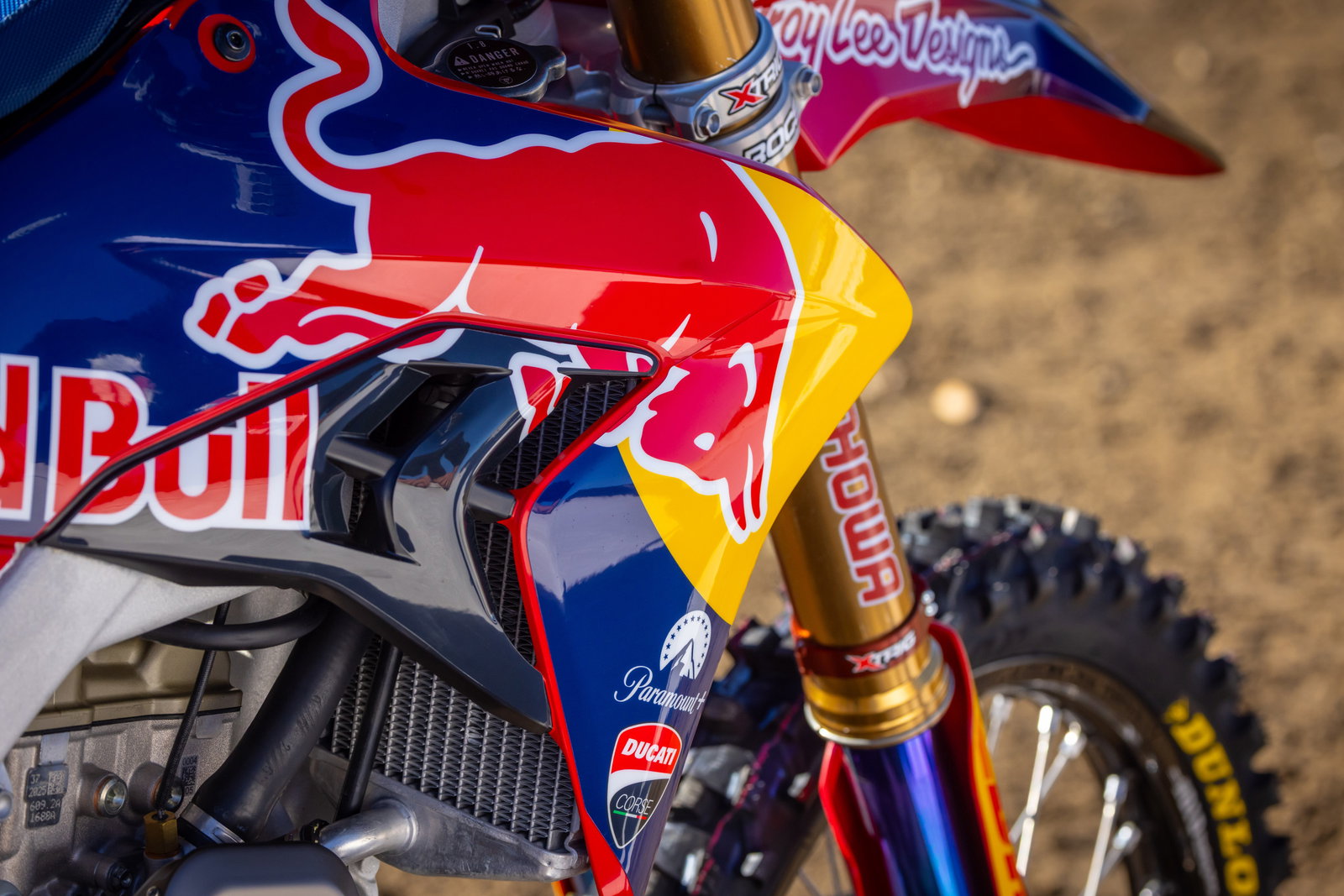 26_TLD_RED BULL DUCATI_BIKE DETAILS_02
