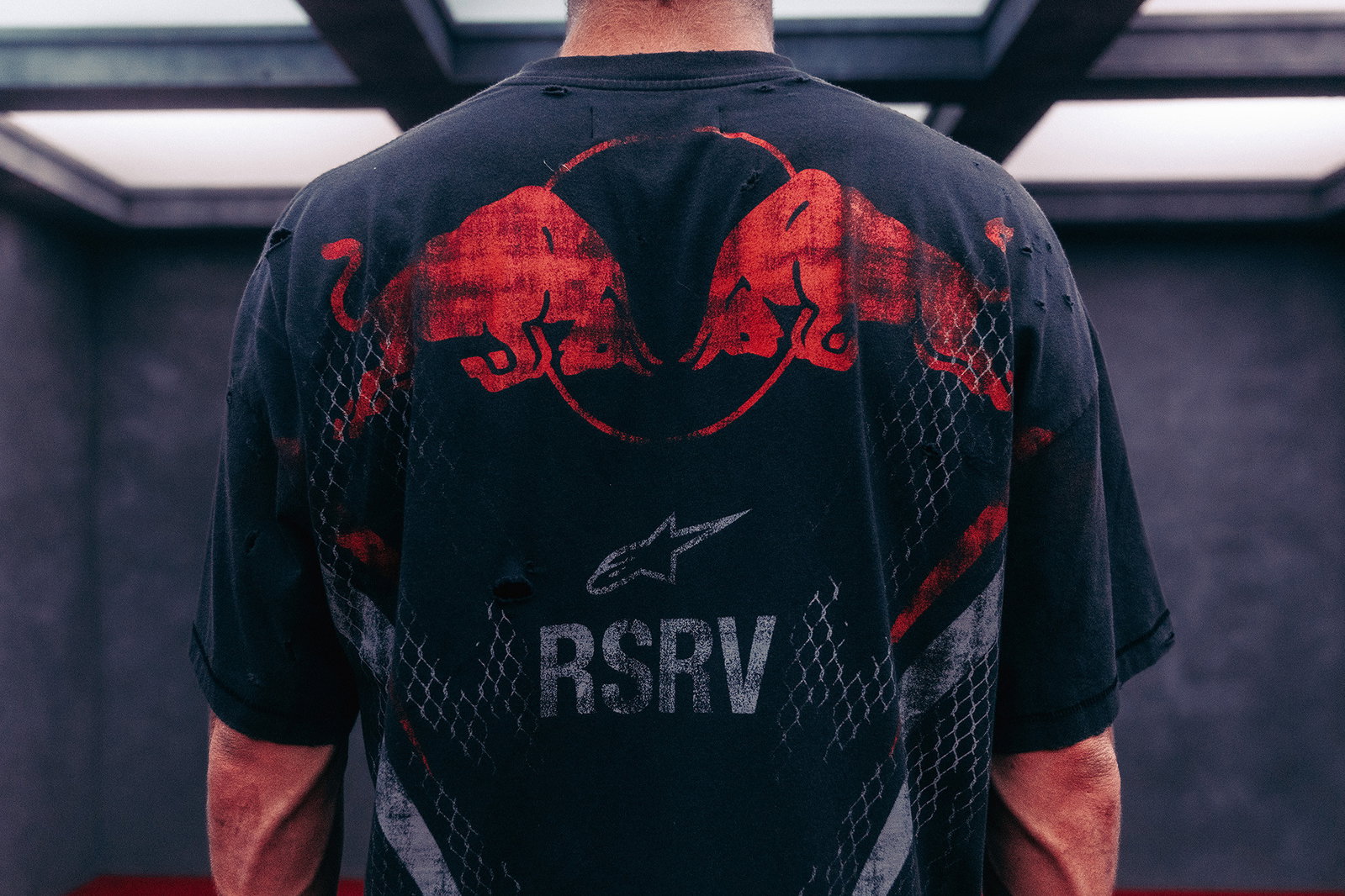 ALPINESTARSRSRV_REDBULL_ECOMM_IMAGE_WEB_04