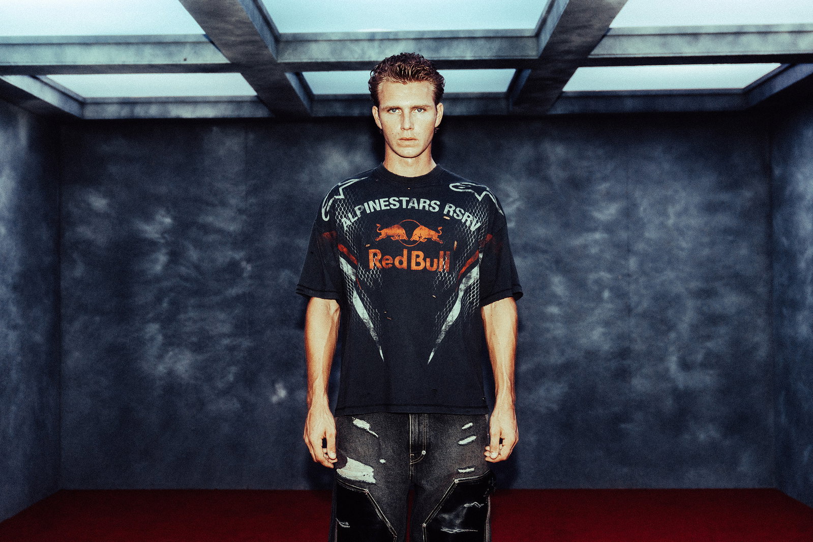 ALPINESTARSRSRV_REDBULL_ECOMM_IMAGE_WEB_05