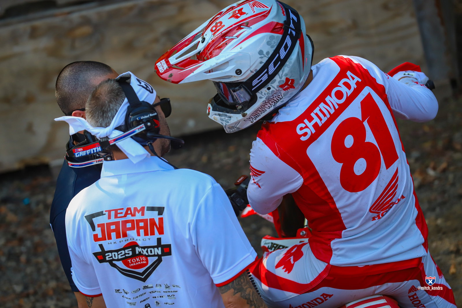 Shimoda and the Honda HRC Progressive crew.