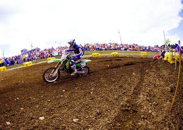 James Stewart made one heck of a pro debut in 2002, winning the 125 National Championship with ease.