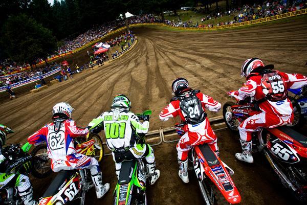 The 250 class launches at Washougal. All four of these guys are still very fast.