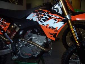 Pro Circuit is now offering kit suspension for KTMs. 