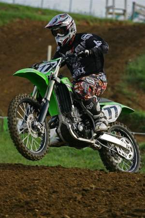 Andy Bowyer shakes down the new KX450F.