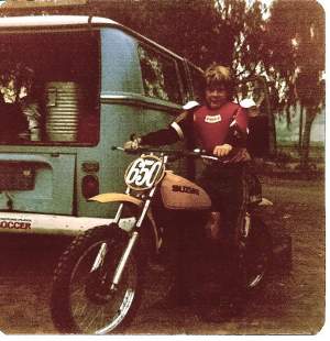 Here’s another one from the old school: That’s Andy Leisner, getting ready to go all Roger DeCoster on the class, circa 1978 (and yes, his chest pro is a Heikki Mikkola replica).