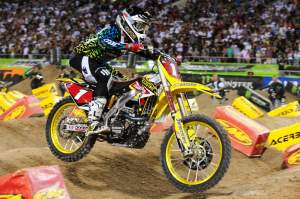 After an aggressive move, Reed remained alone in second with Villopoto way out front