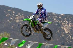 The KX450F jumps neutrally, too.