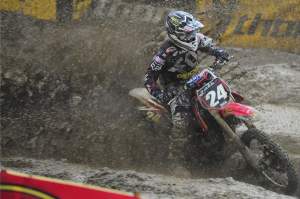 Metcalfe gave up his lead late in the abbreviated second moto.