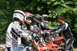 Matt Walker gives the Racer X crew a lesson between motos