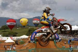Mariana Balbi became the first woman to score a point in the MX1 class.
