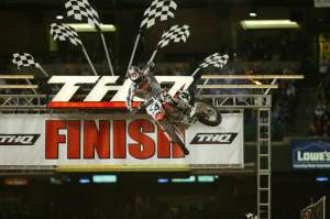 Kevin Windham followed a dissapointing Anaheim 1 with a round two win in 2004.