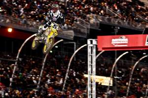 Ryan Dungey has 20 points on RV, but can he hold onto them until the end of the main in Vegas?