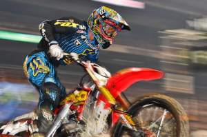 Justin Barcia takes the win in St. Louis