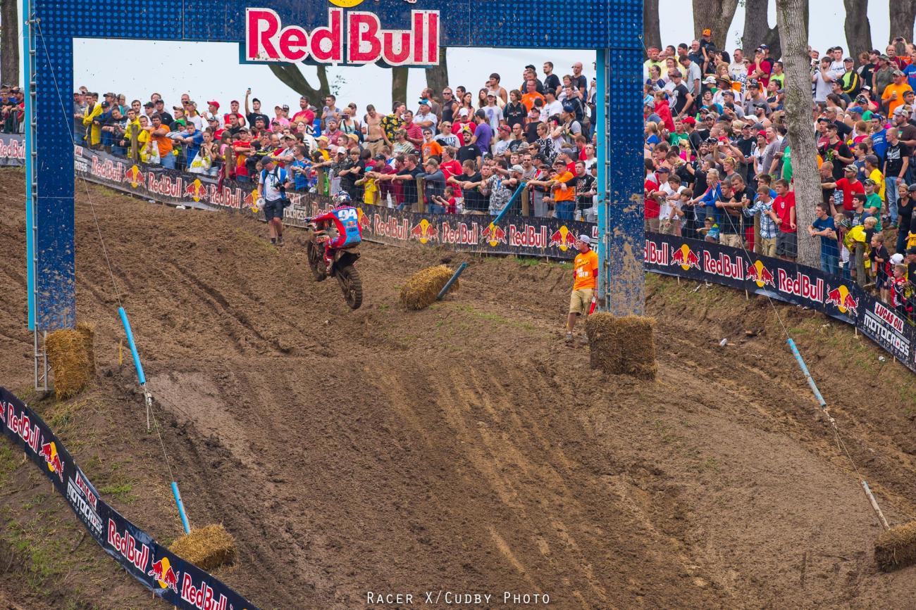 Sunday Morning With Wil Hahn