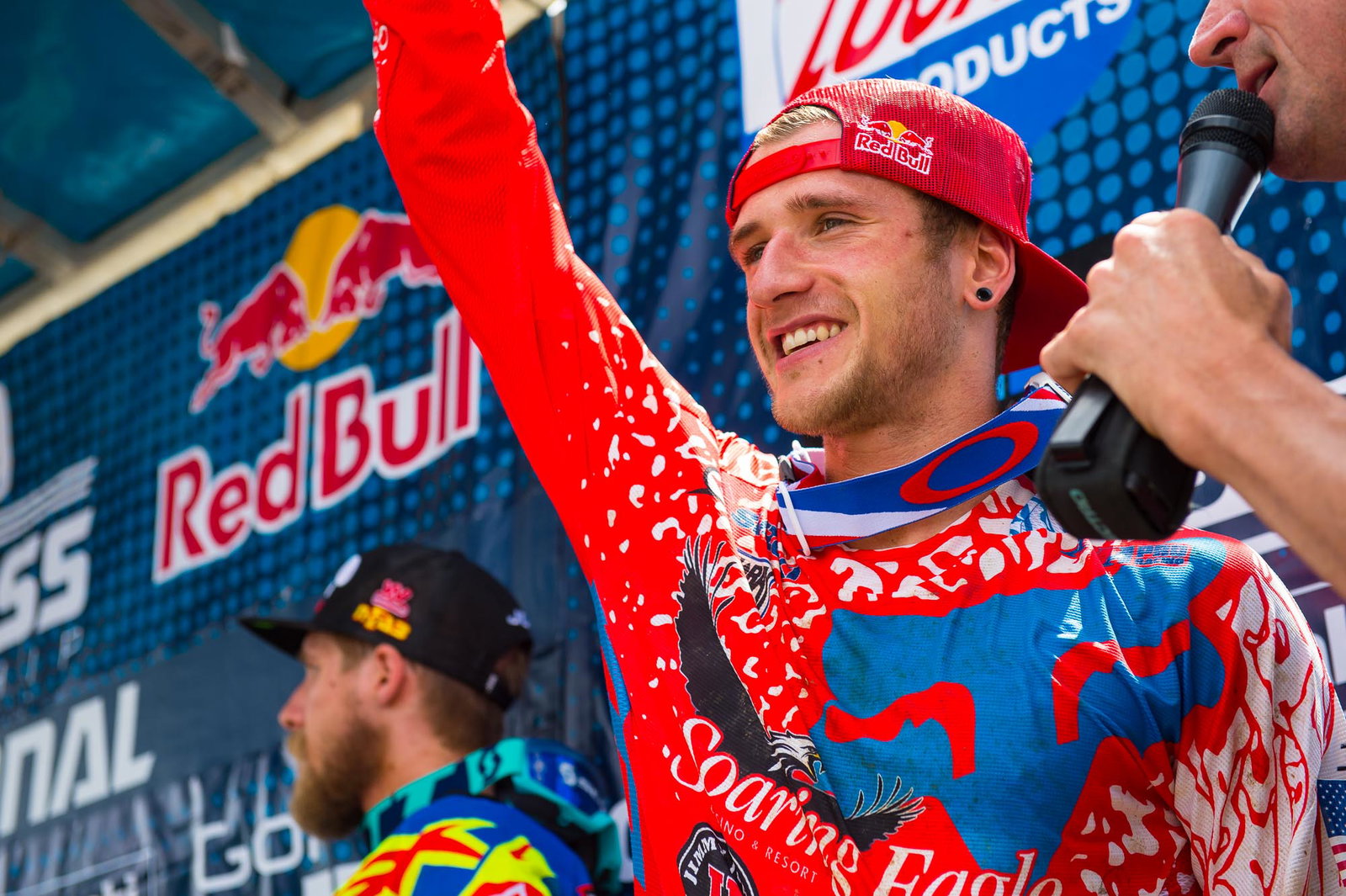 Ken Roczen goes 1-1 again.