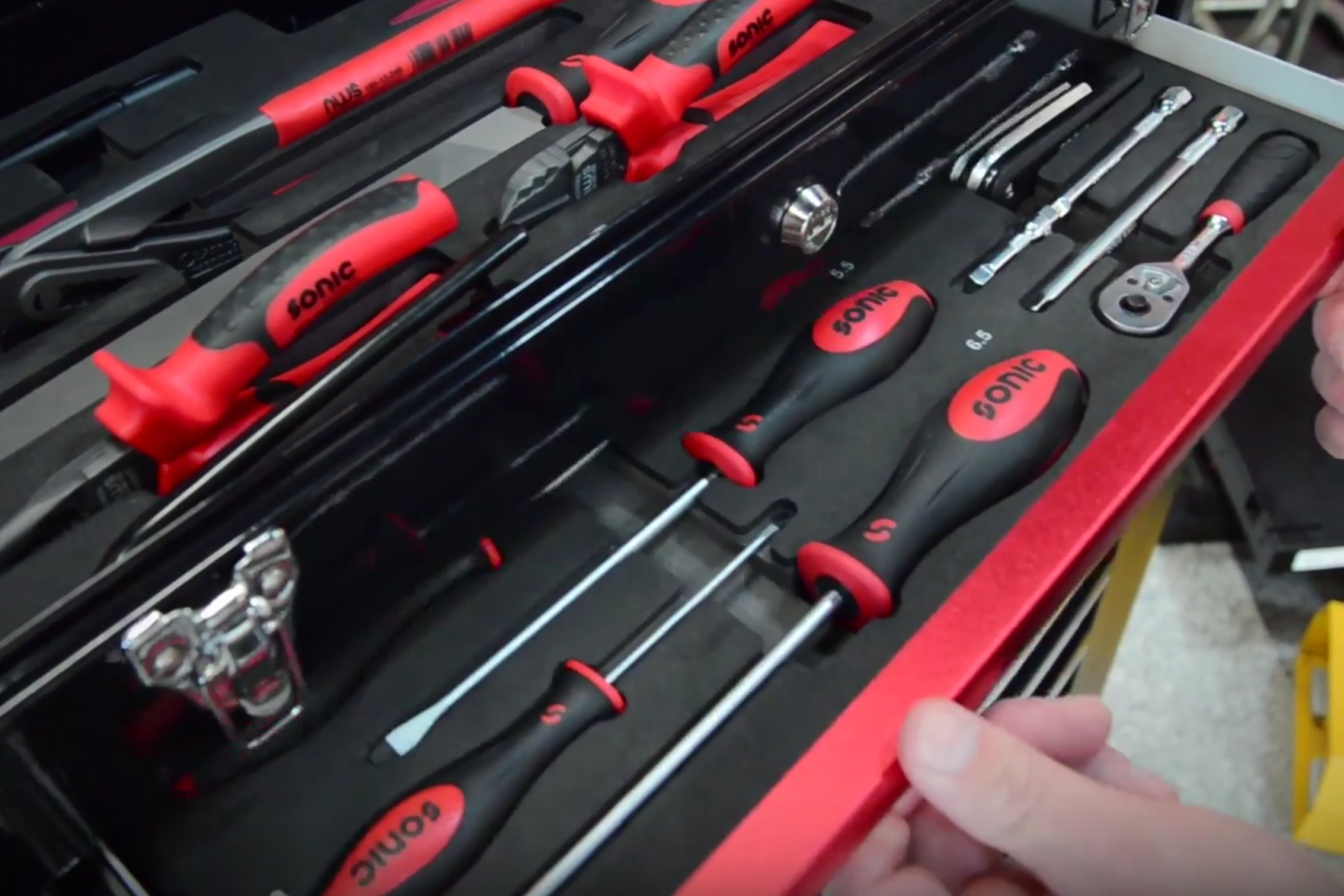 Ping Previews the TLD Filled Moto Toolbox from Sonic Tools