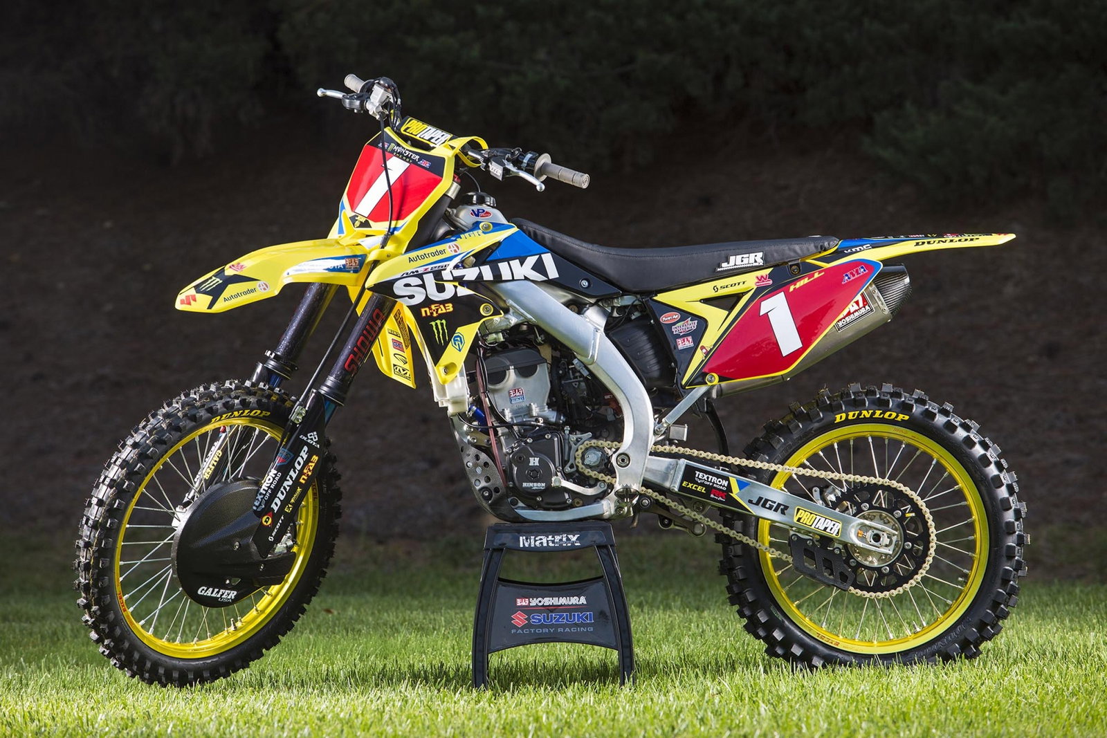 Justin Hill Signs with AutoTrader.com/Yoshimura Suzuki - Racer X