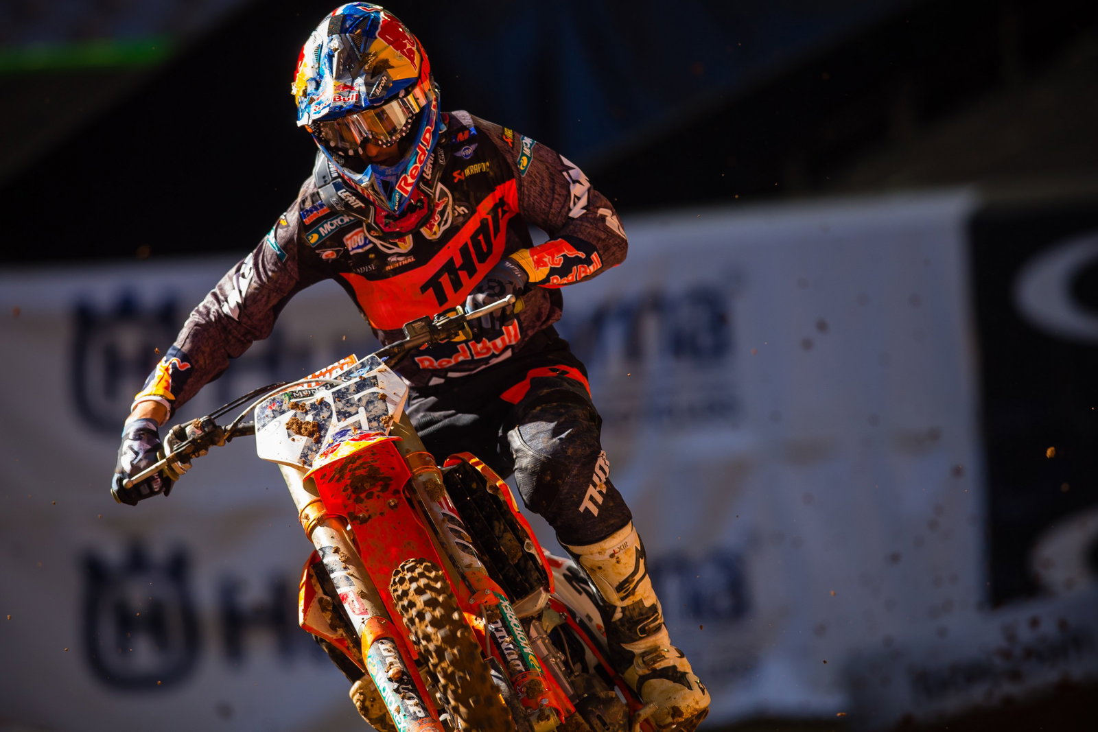 After placing 13th overall at Anaheim 2, Musquin took fifth place at Glendale.