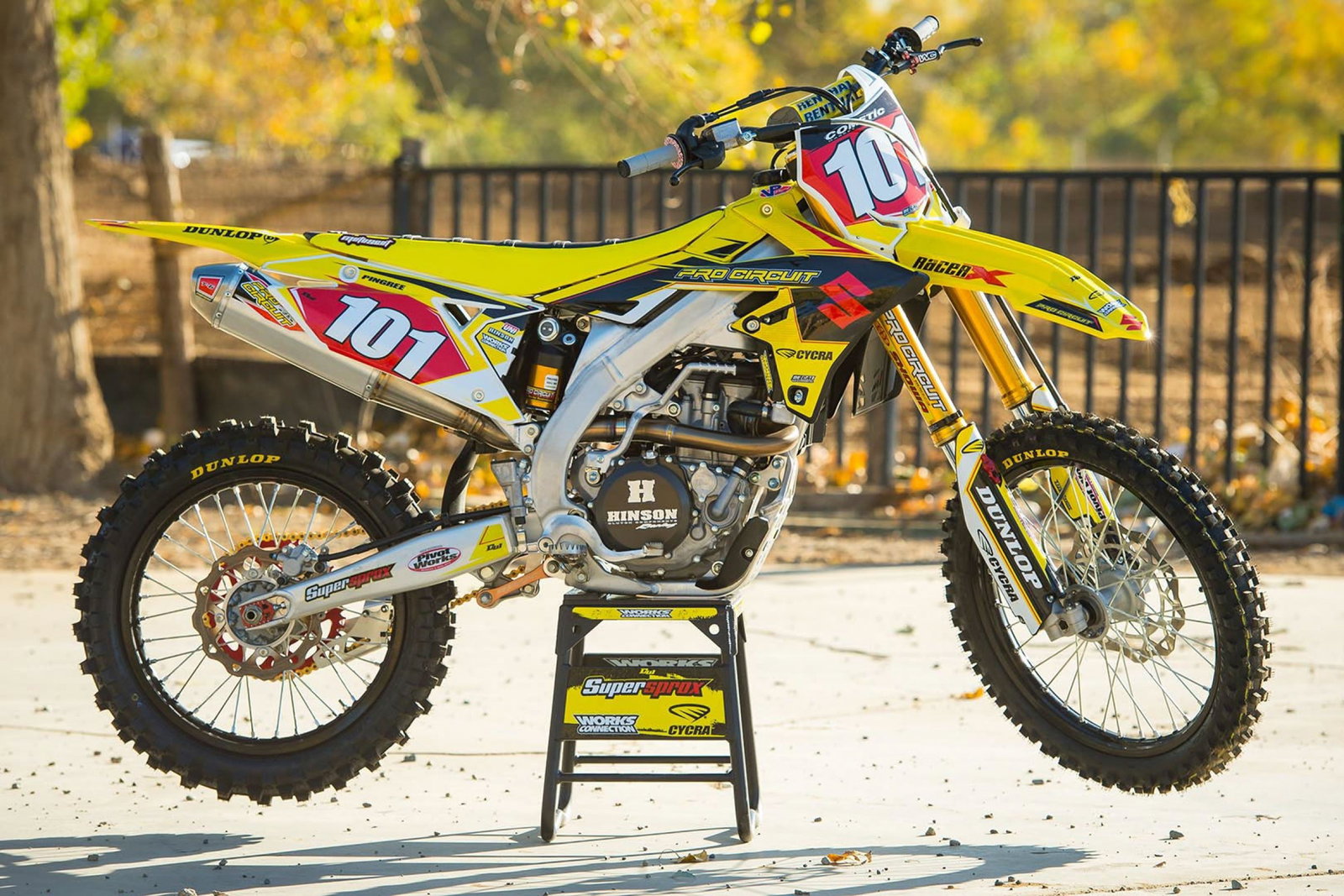 Racer X Films: Garage Build 2018 Suzuki RM-Z450 - Racer X