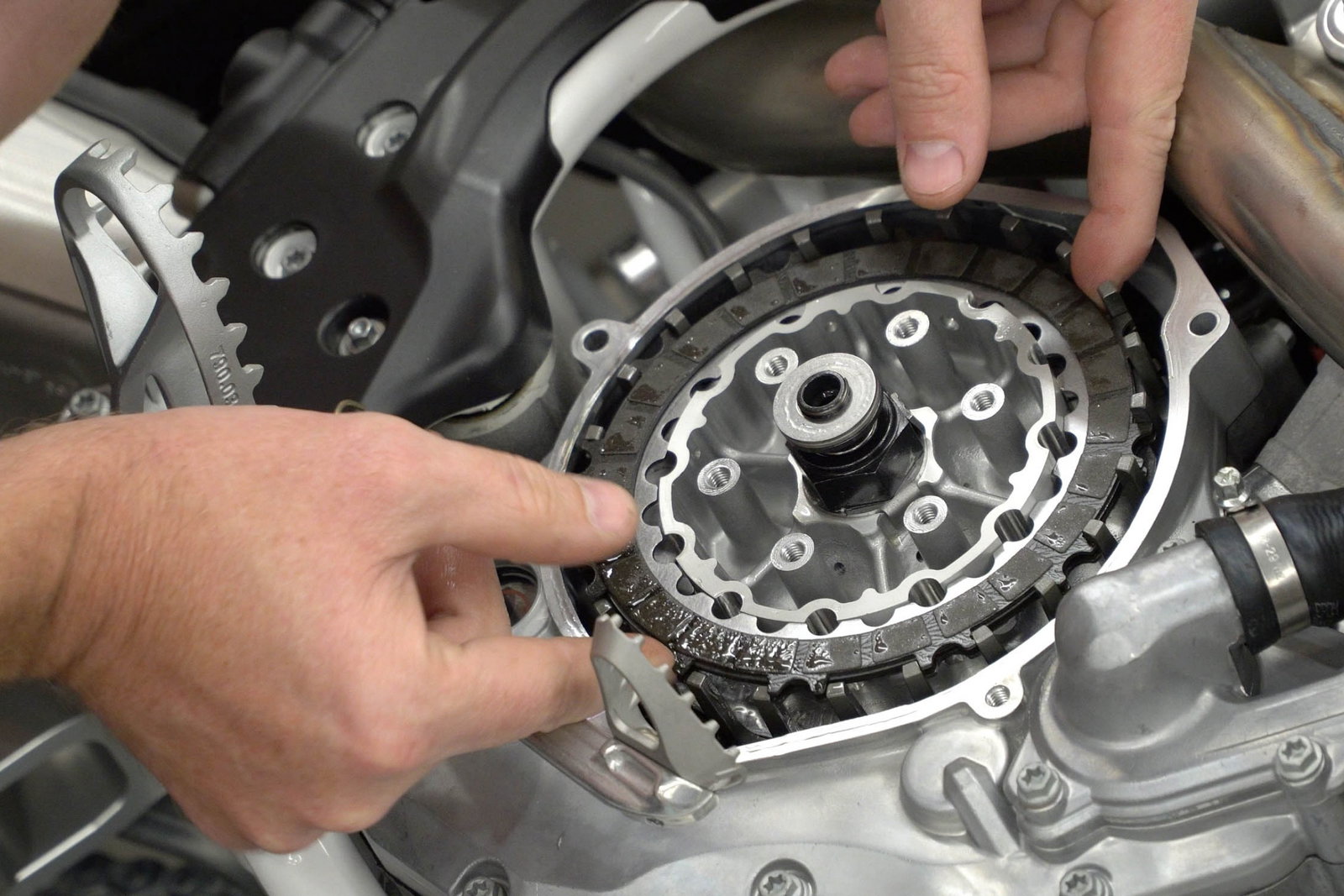 Factory Tech Tip: How to Replace a Dirt Bike Clutch