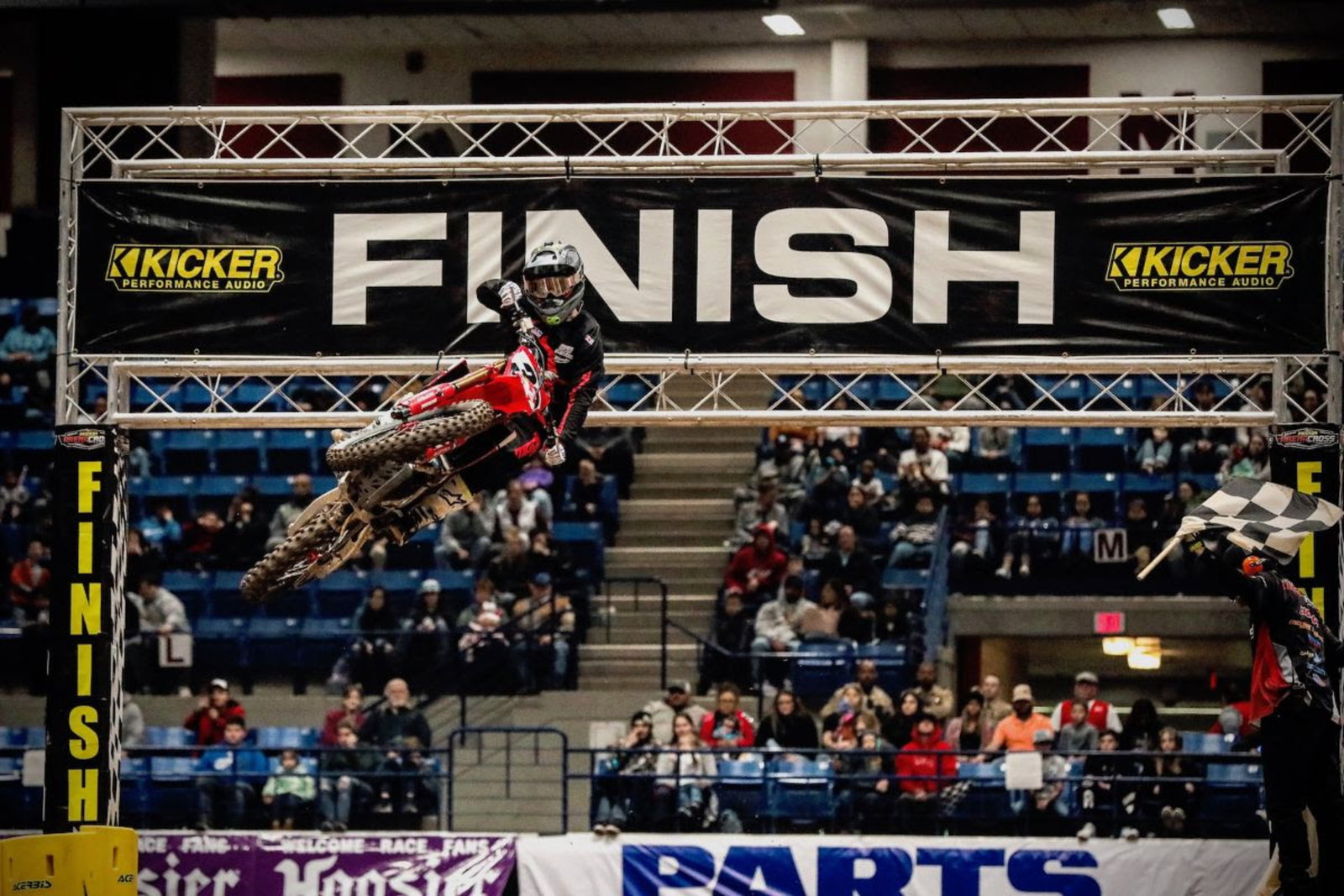 Kyle Peters Victorious At Third Round of Kicker Arenacross