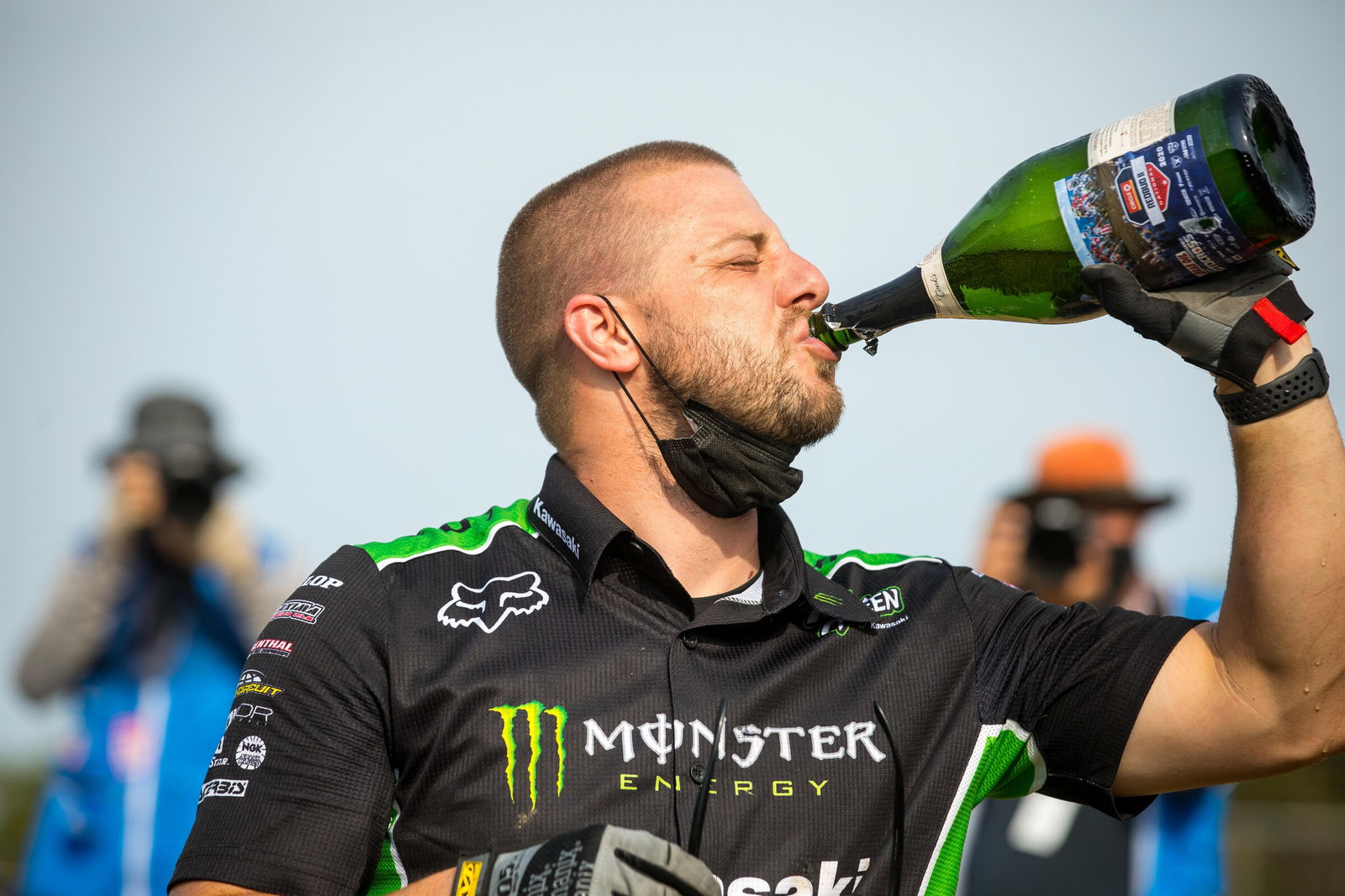 Cianciarulo's mechanic Justin Shantie enjoying that #1 overall champagne.