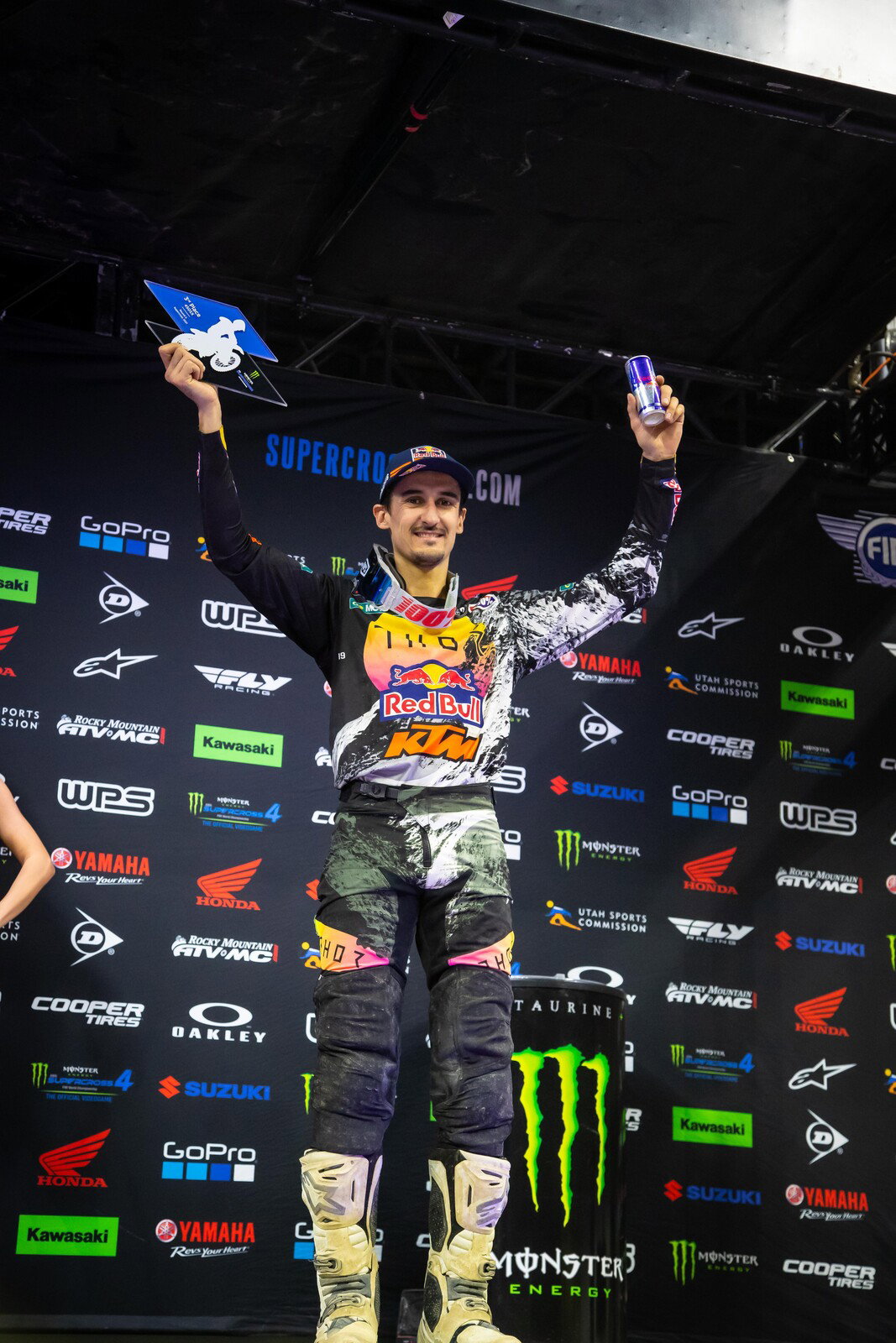 After finishing third and sixth at the first two rounds, Musquin finished 13th, 10th, 11th, respectively. At the sixth round, Musquin returned to the podium for the second time this season.