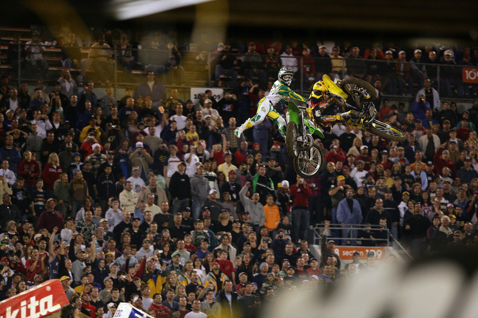 James Stewart and Ricky Carmichael giving the Florida fans plenty to cheer for in opening ceremonies.