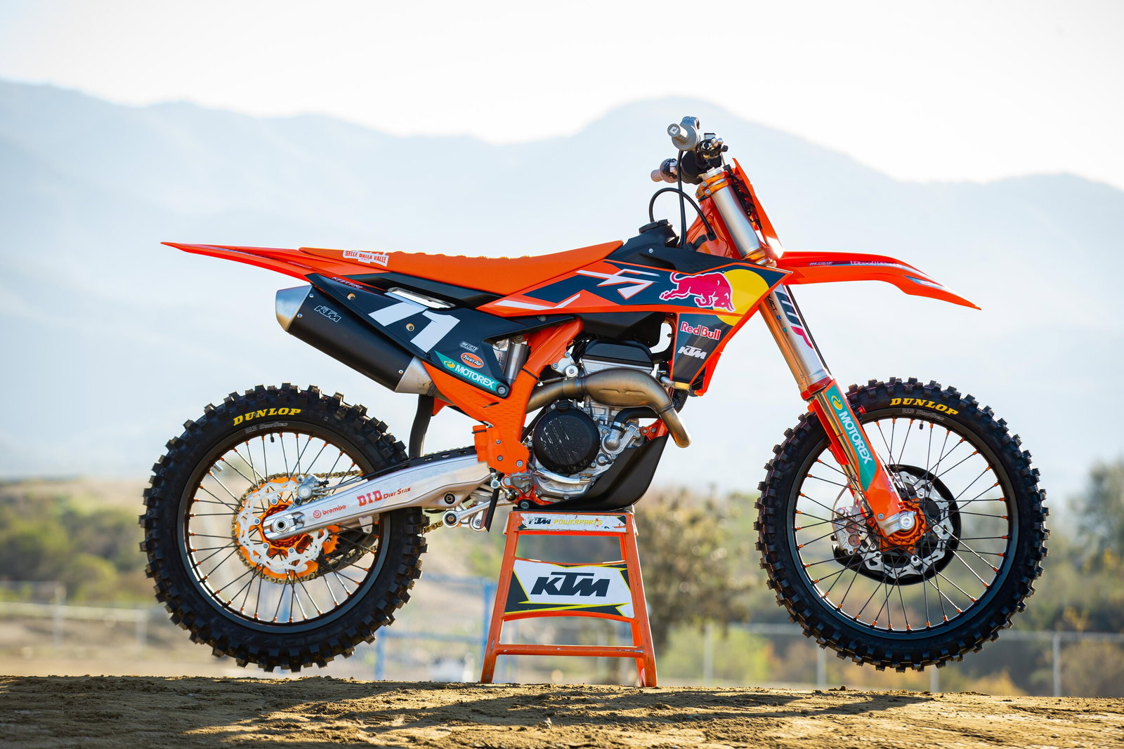 First Ride on the 2022 KTM 250 SX-F Factory Edition Bike - Racer X