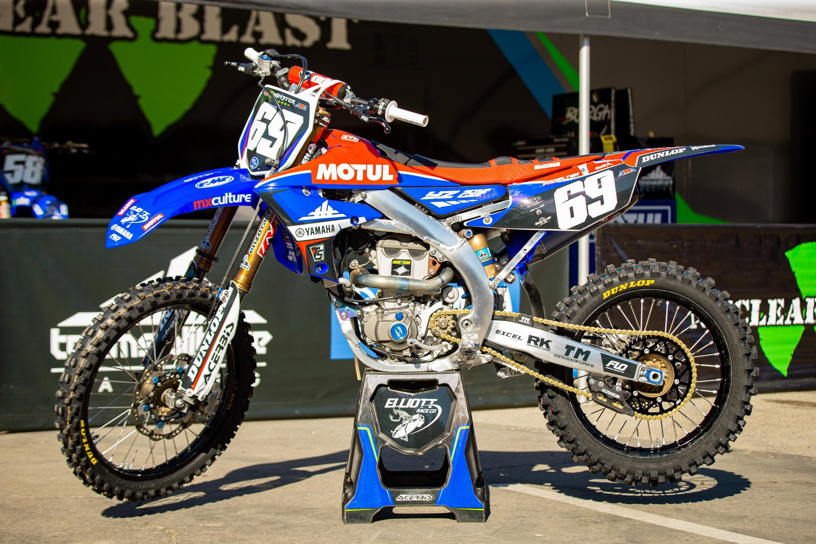 Racer X Films: Robbie Wageman's Team Solitaire/Nuclear Blast YZ250F
