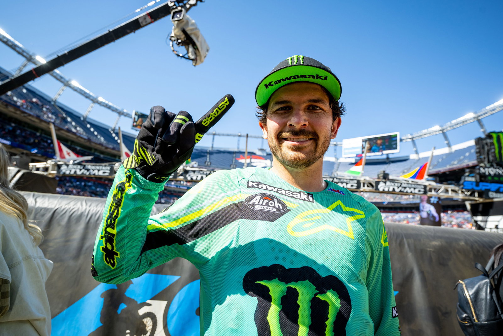 Open Mic: Jason Anderson