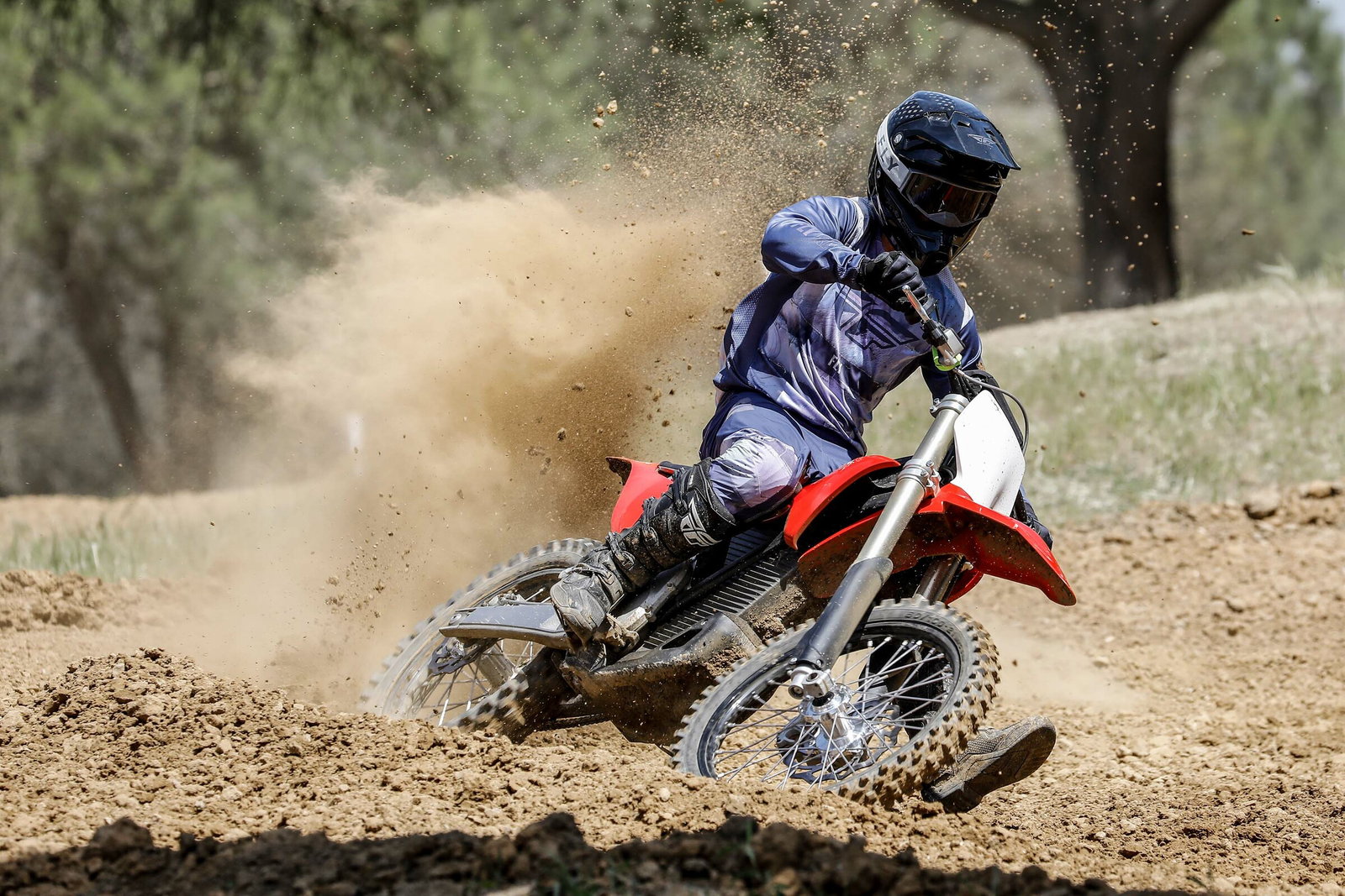 RacerX_StarkFuture_PressLaunch__I5A7016_0715