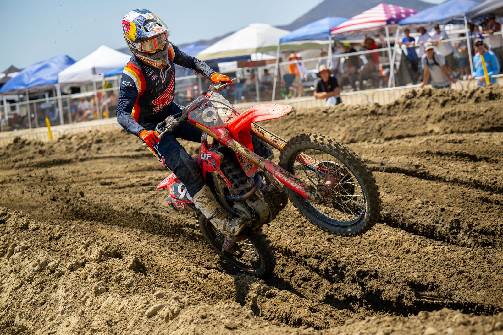 250 Words: Hunter Lawrence