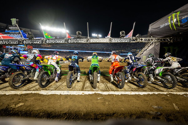 Anaheim 1 Supercross Recap, Oakland SX Postponed - Racer X