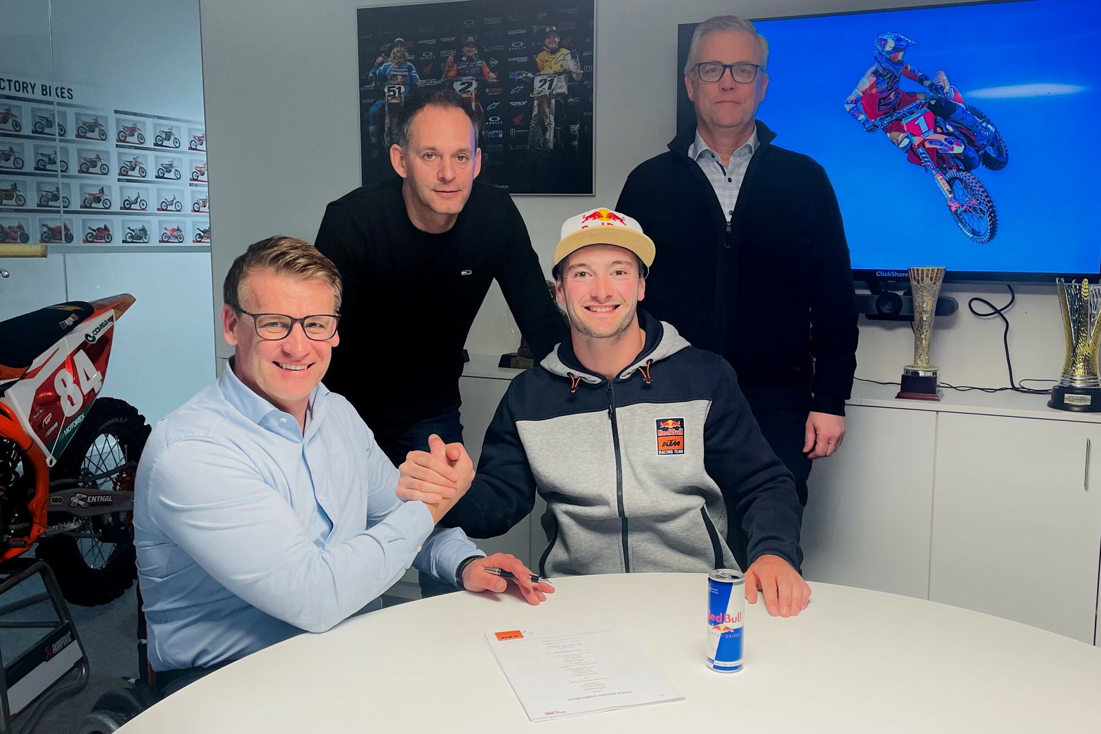 Jeffrey Herlings Re-Signs with Red Bull KTM MXGP for 2024 and 2025