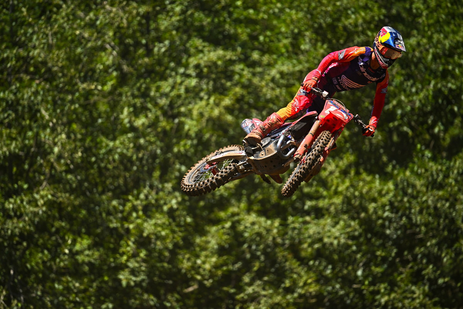Jett Lawrence kept it rolling in 450 Moto 1.