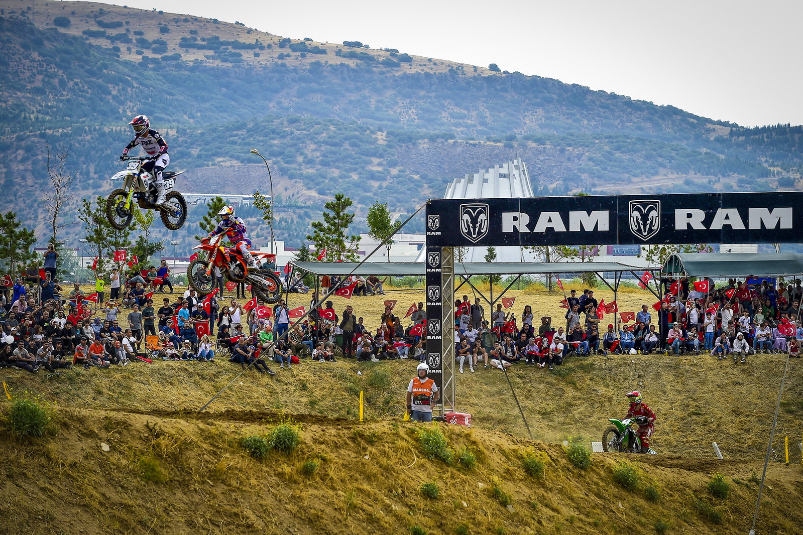 Everts making a move on Roan Van De Moosdijk to take the lead in Moto 2. He ended up crashing while leading, and while he held on for the overall, Kevin Horgmo scored his first-ever MX2 moto win.