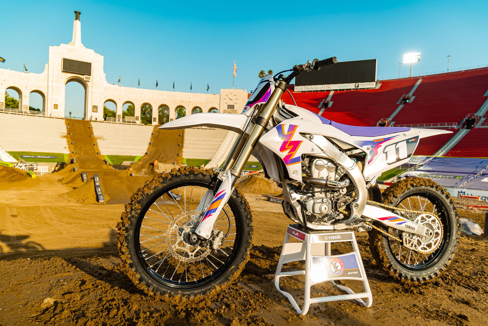 Video: 2024 Yamaha YZ250F Bike Introduction & Test - Racer X