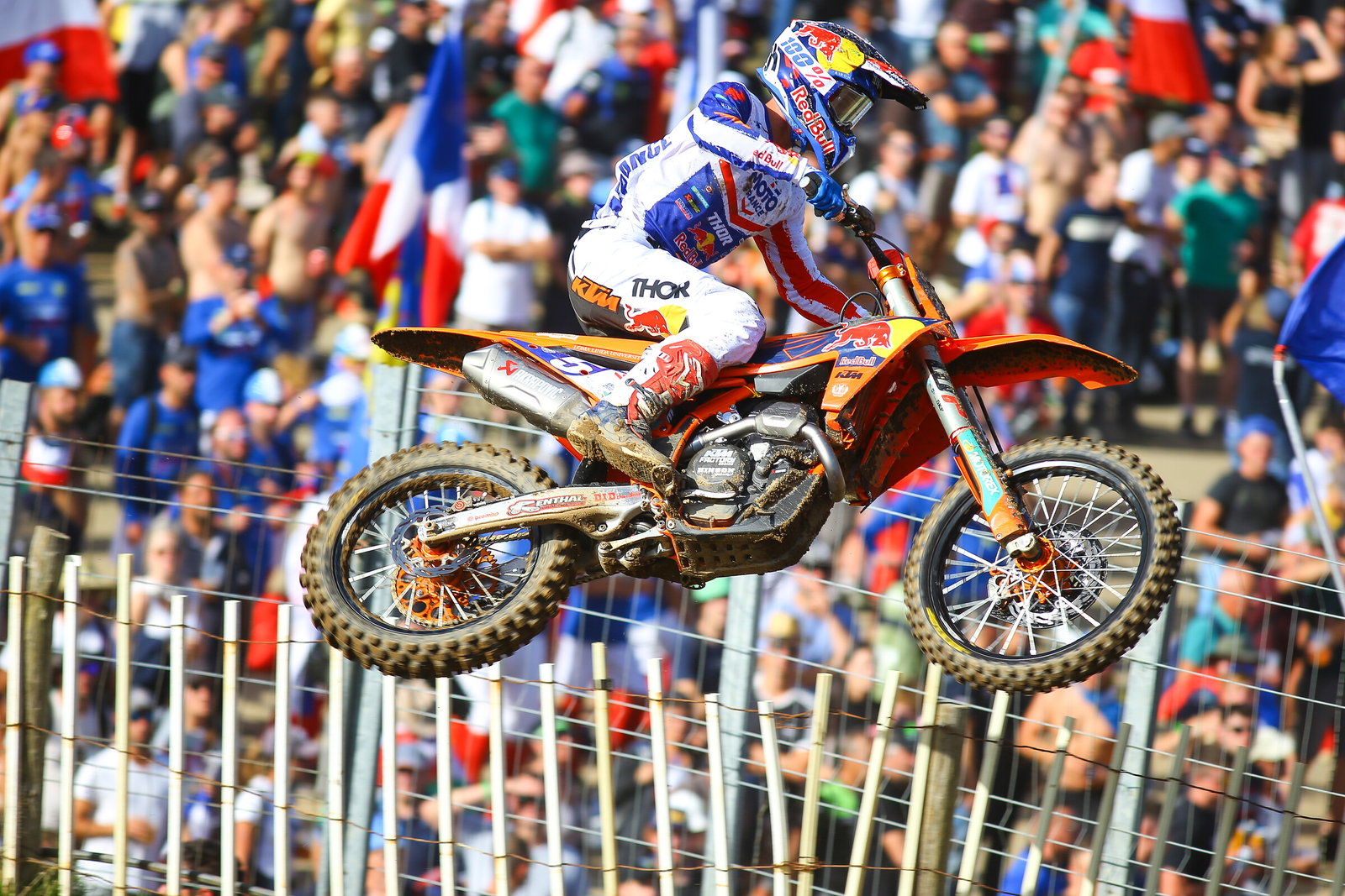 Team France's Tom Vialle picked up the MX2 qualifying race victory yesterday.