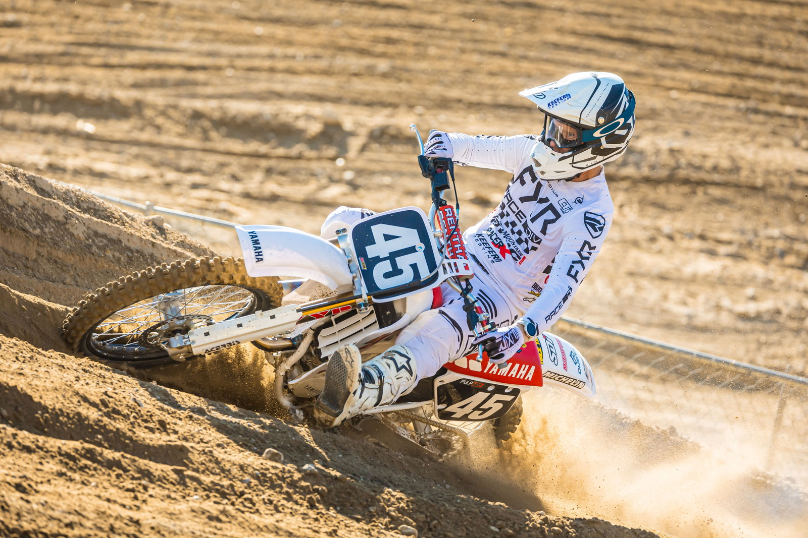 【未着用 非売品】YAMAHA RACING TEAM　ビンテージキャップ　白 Video: Damon Bradshaw Retro Replica 1990 Yamaha YZ125 - Racer X