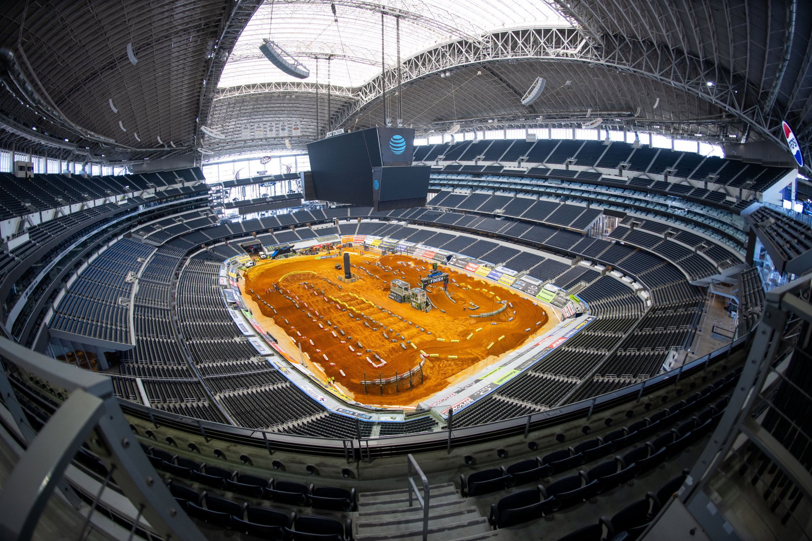 Race Day Feed: Arlington