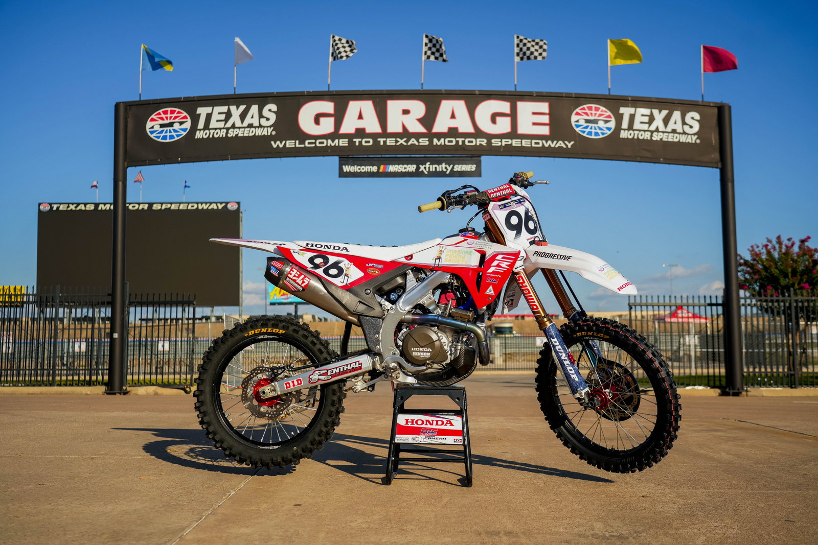Honda HRC Progressive, Pediatric Brain Tumor Foundation Team up at