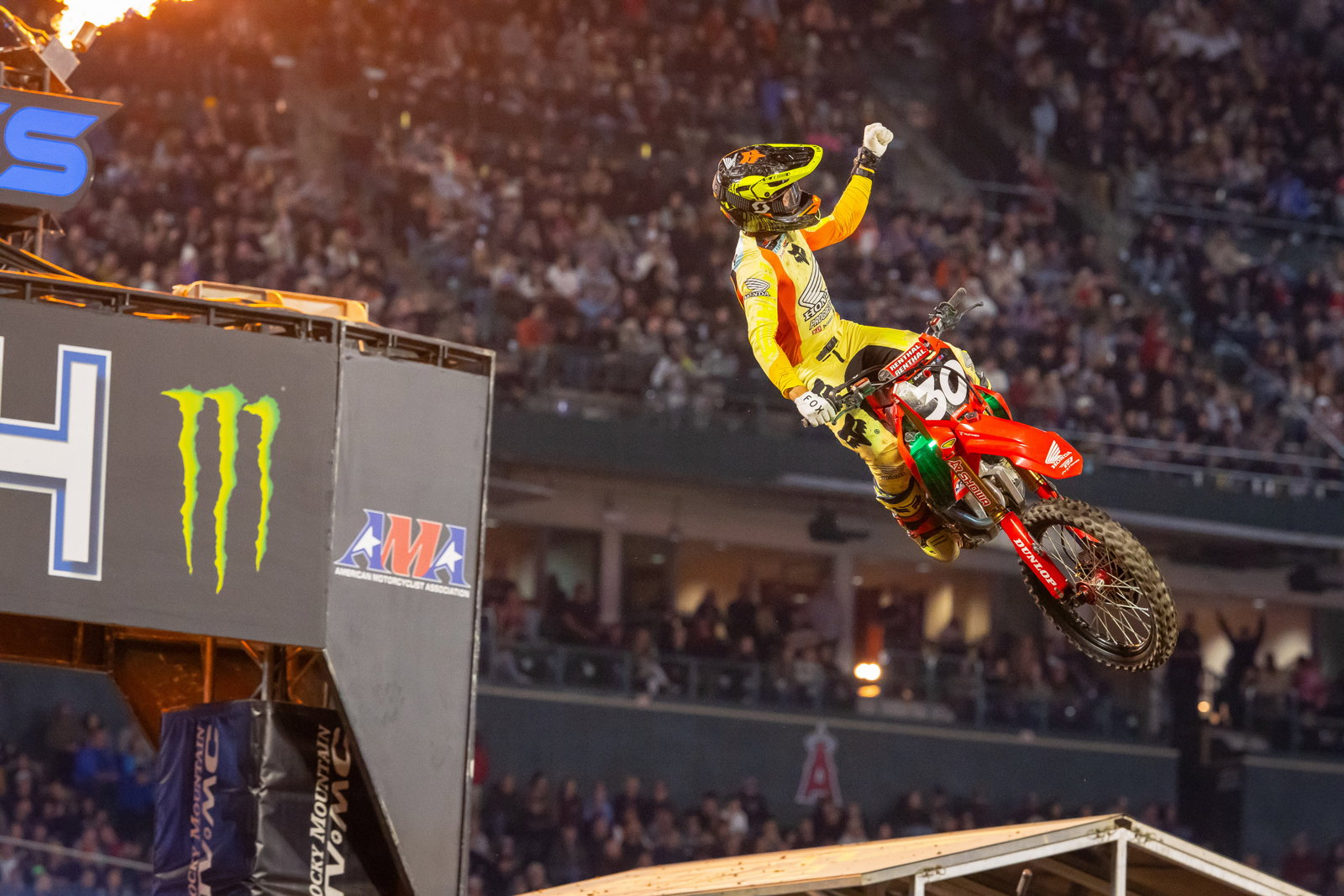 Jo Shimoda Strikes First at Anaheim 1 SX: 