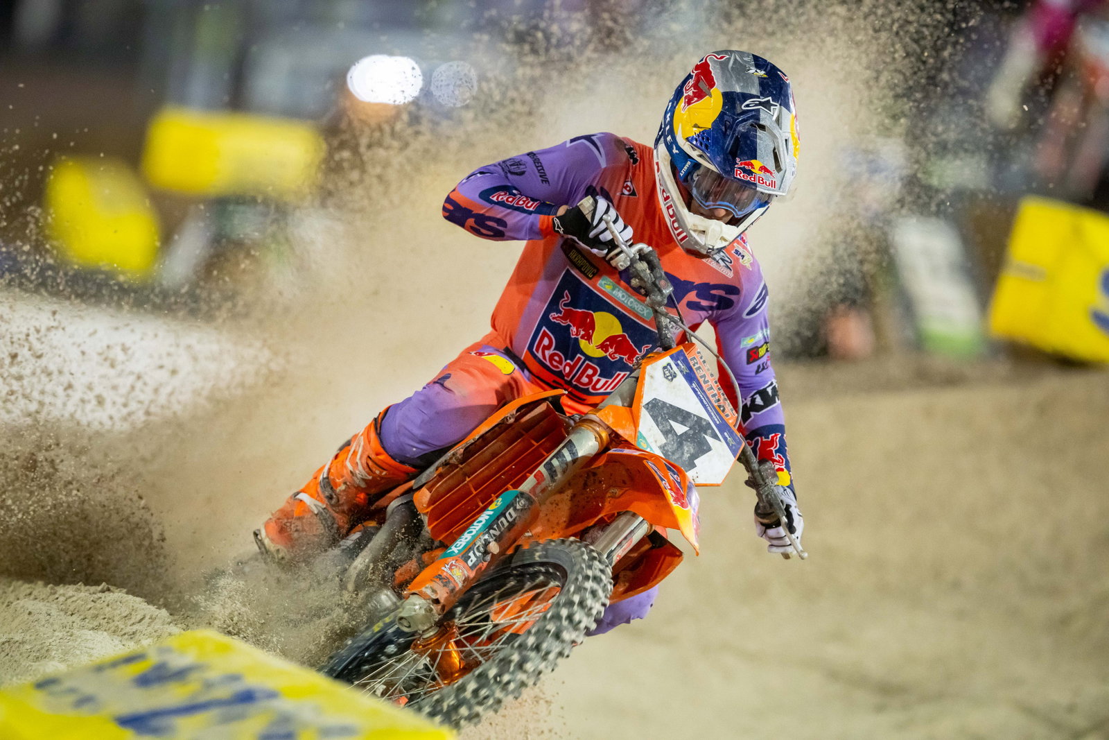 Sexton: Concussion and Shoulder Injury